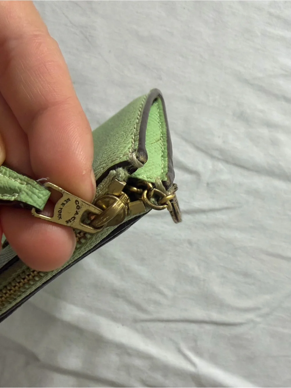 Small green card/key wallet